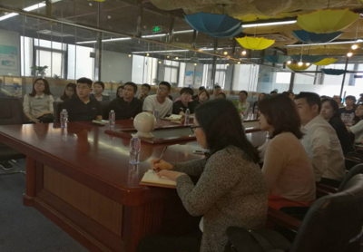 我校創(chuàng)新創(chuàng)業(yè)沙龍系列活動火熱開展